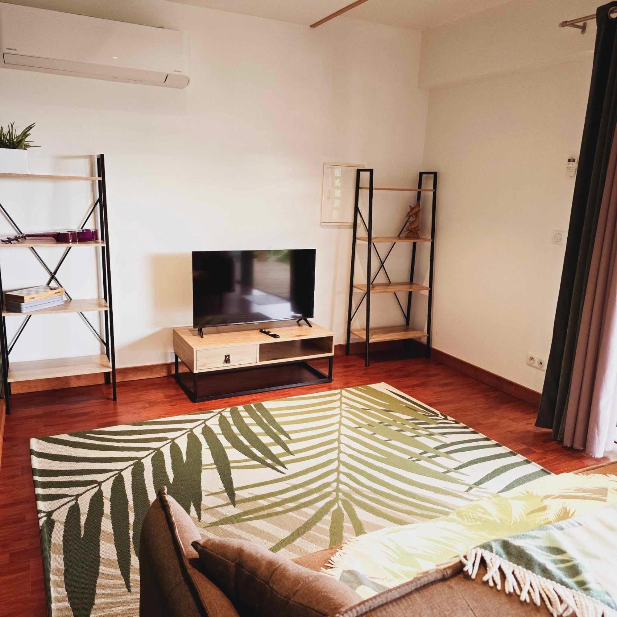 Fare Toahana, Accommodation With A Ocean View Faaa Exterior foto