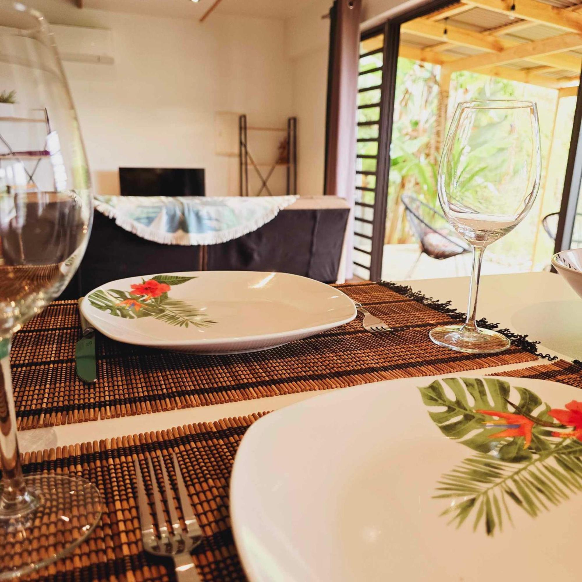 Fare Toahana, Accommodation With A Ocean View Faaa Exterior foto